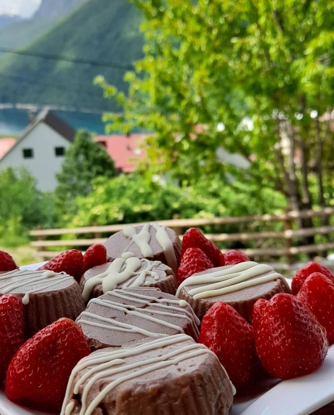 Guesthouse Madzarevic Plužine Exterior foto